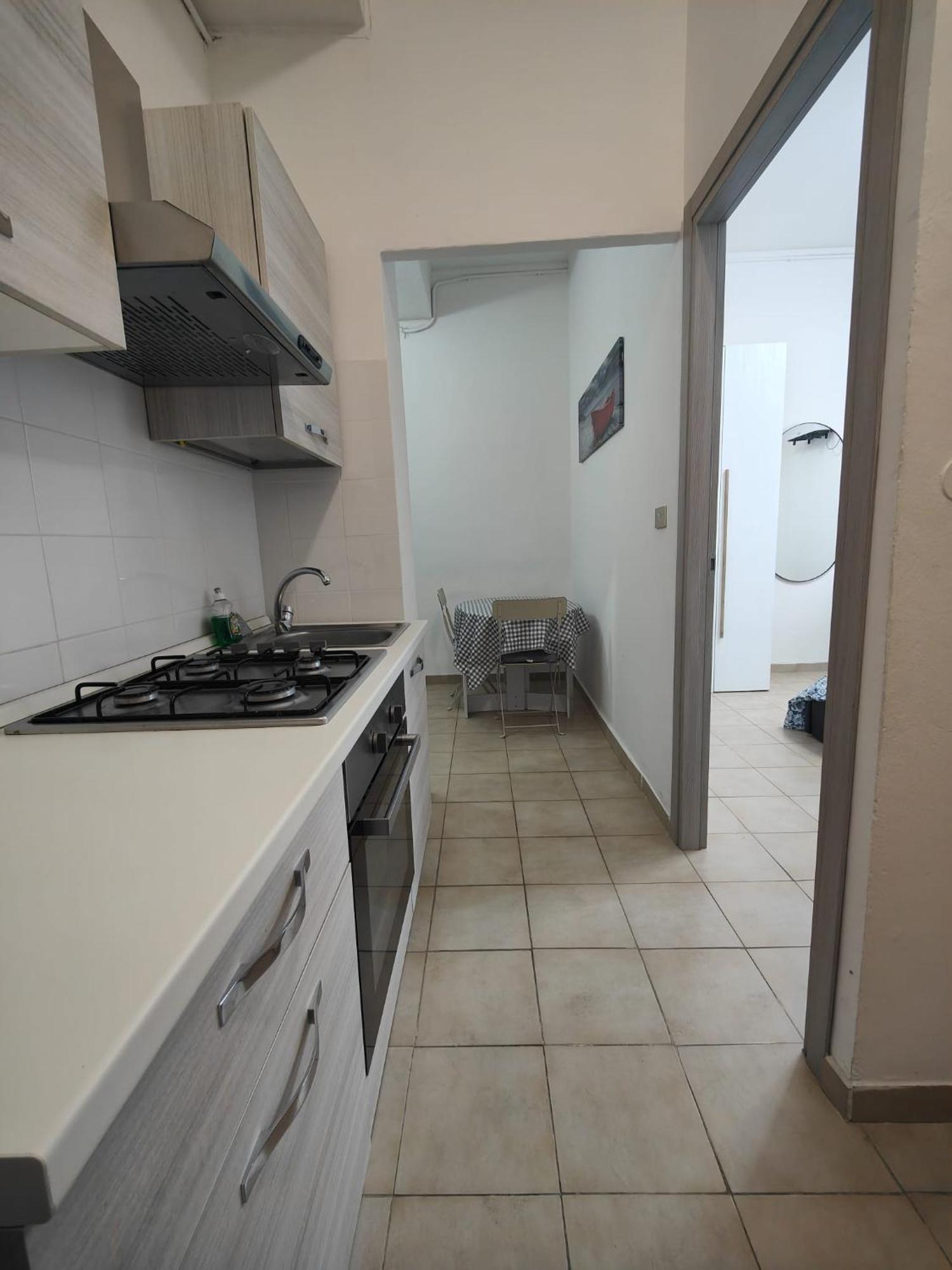 Bilocale 40 Mq Con Parcheggio Privato Apartamento Milán