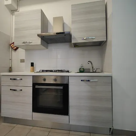 Bilocale 40 Mq Con Parcheggio Privato Apartment Milan Exterior photo
