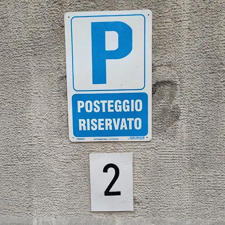 Bilocale 40 Mq Con Parcheggio Privato Apartment Milan Exterior photo