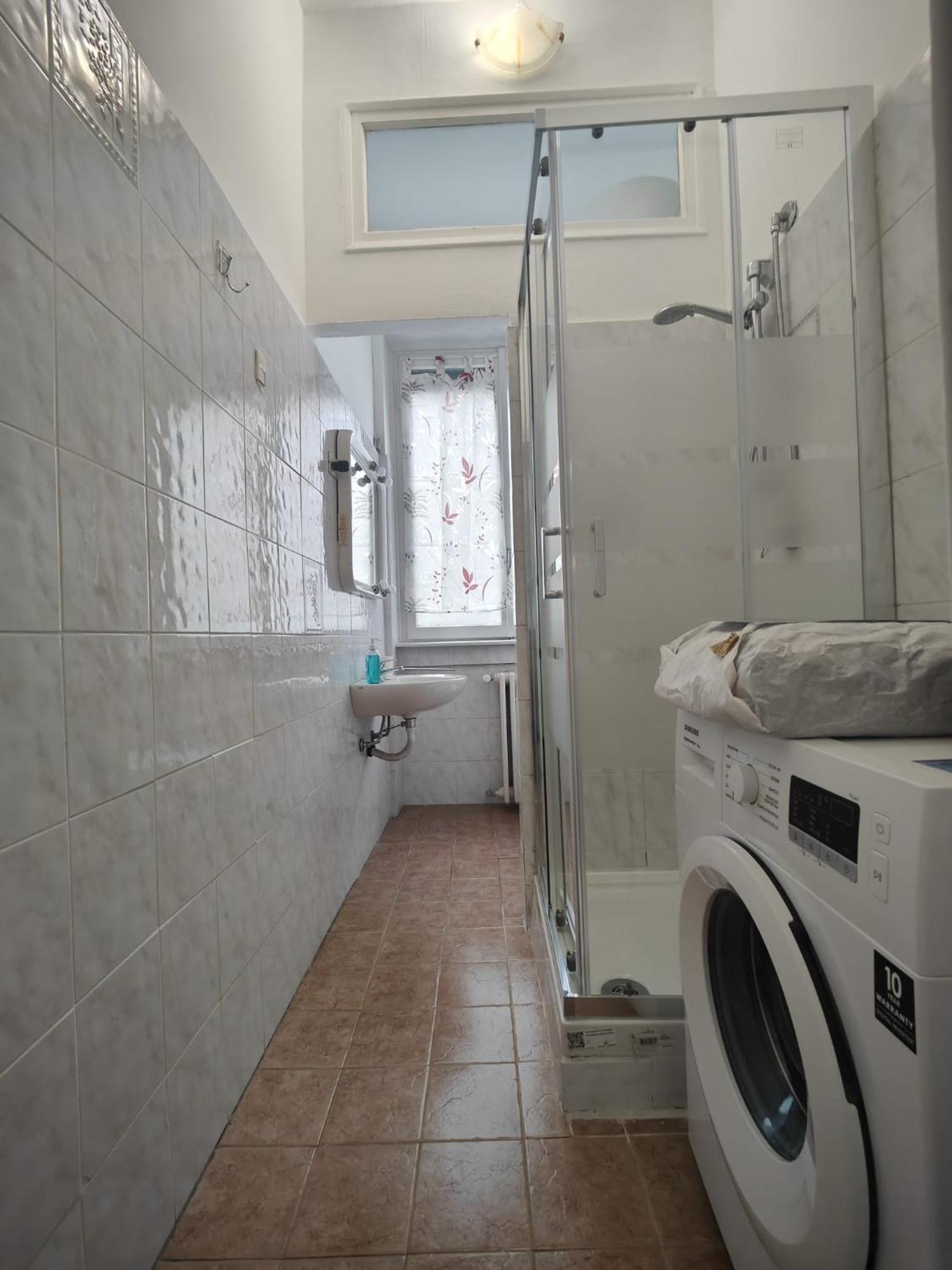 Apartment Bilocale 40 Mq Con Parcheggio Privato *