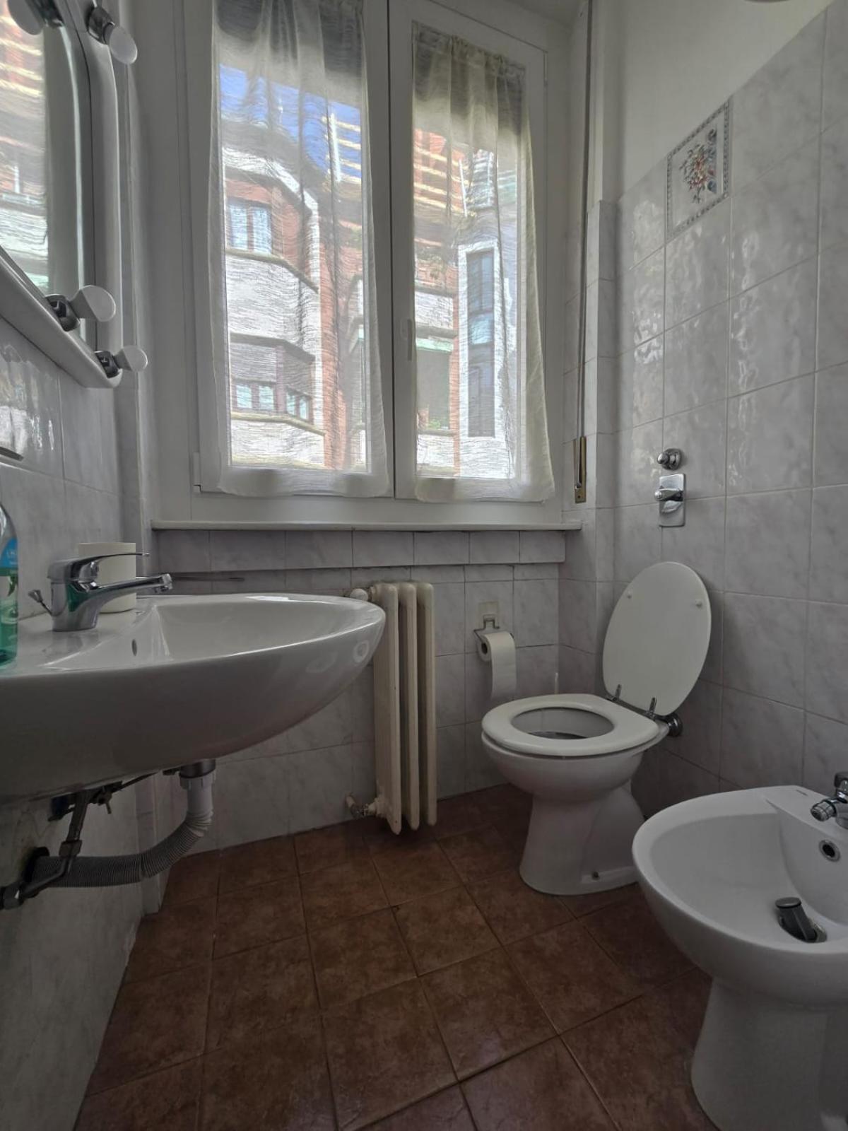 Apartment Bilocale 40 Mq Con Parcheggio Privato Milan